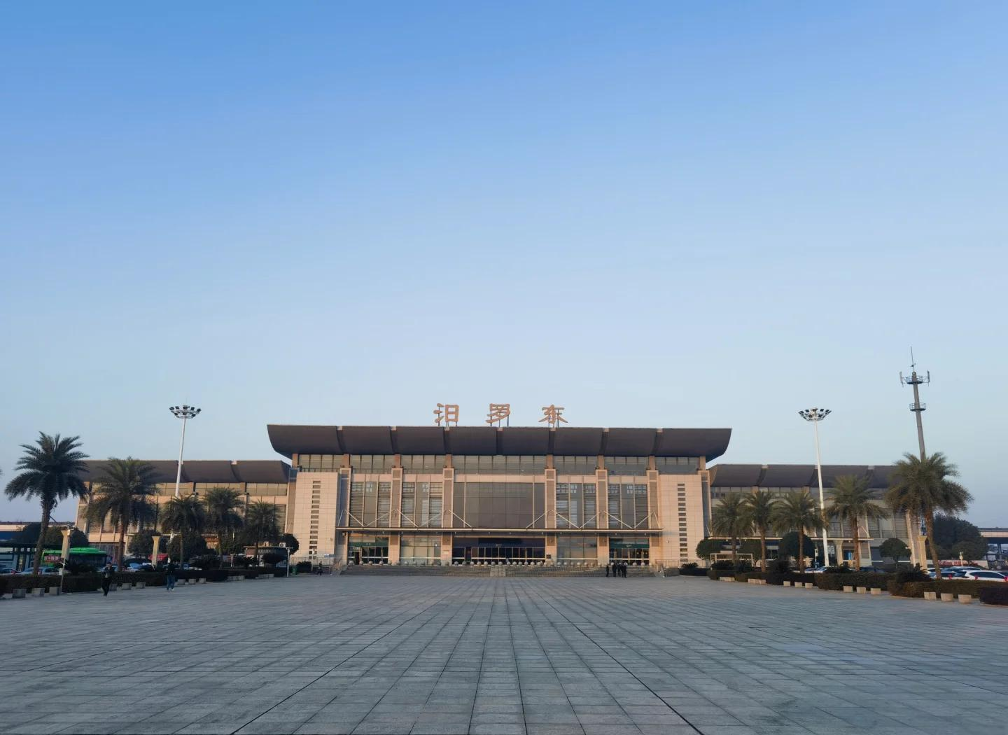 汨罗约附近200米学生点