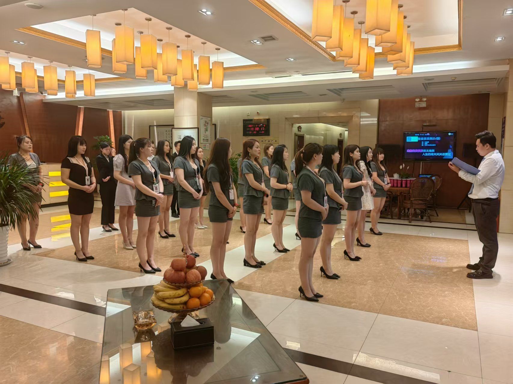 如何快速登录8号技师系统？_线上预约省30%时间攻略