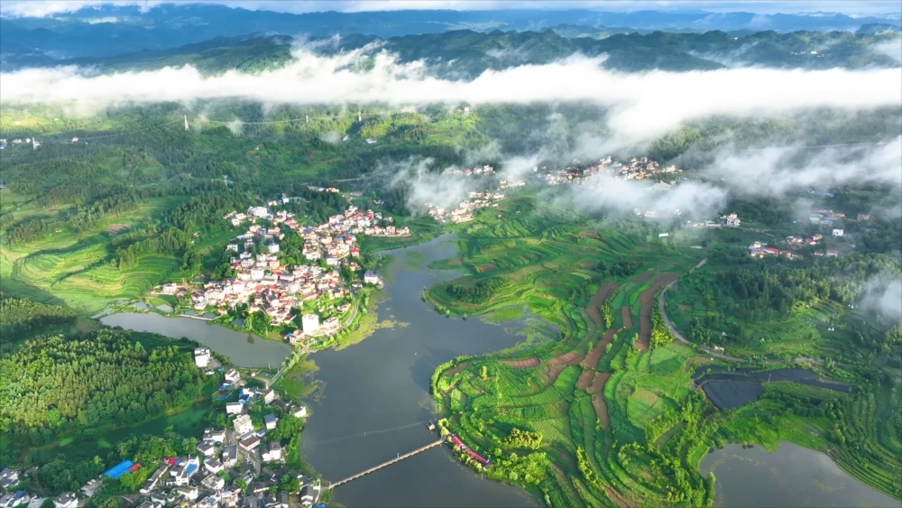 盘州美团上怎么找陪玩的女生