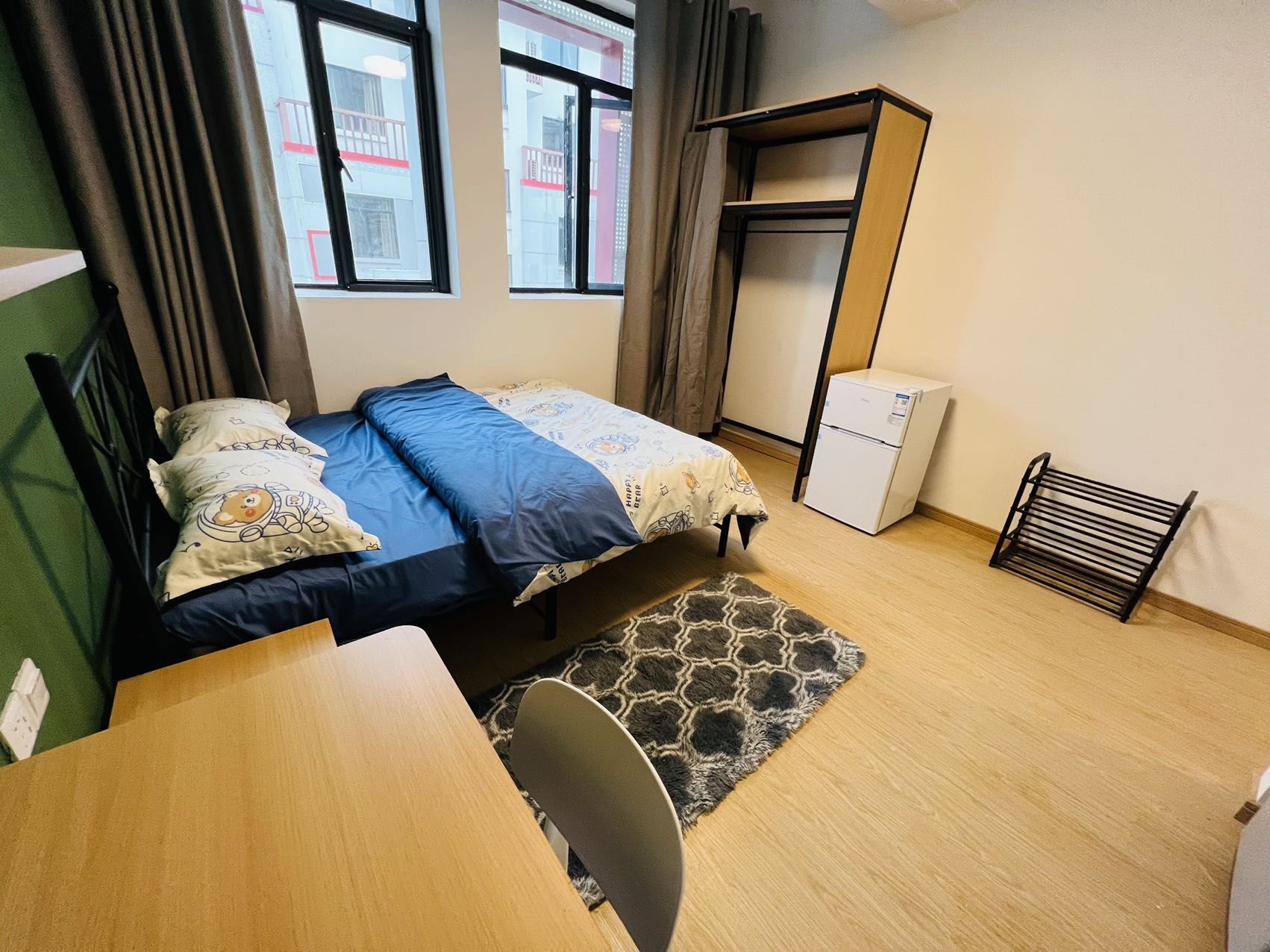 城中村按摩店200元服务引热议：隐秘角落的消费生态调查