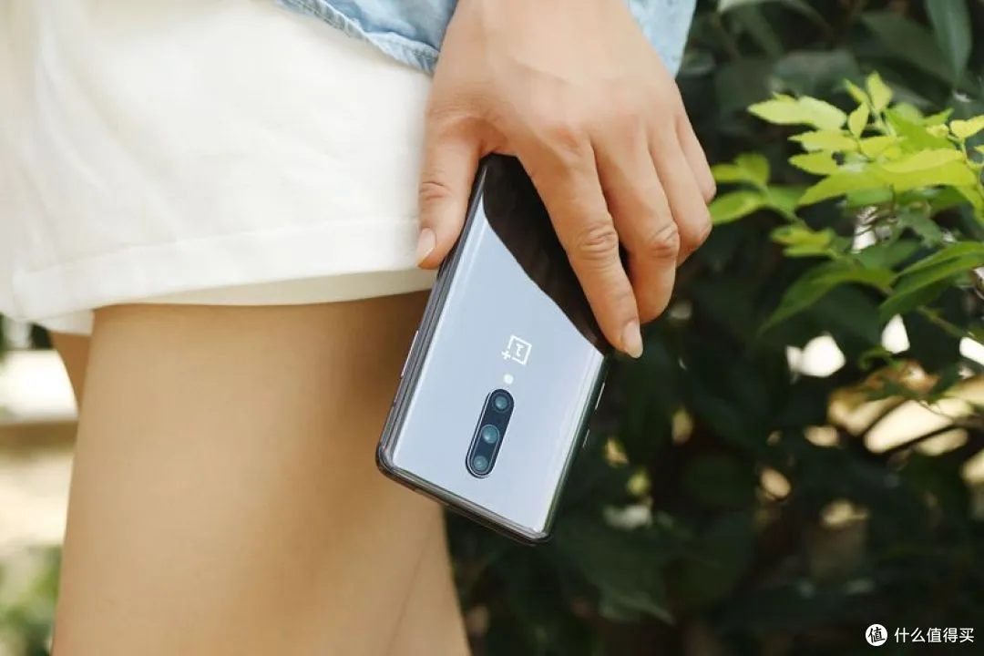 一小时300元的约到底值不值？揭秘时间变现的底层逻辑