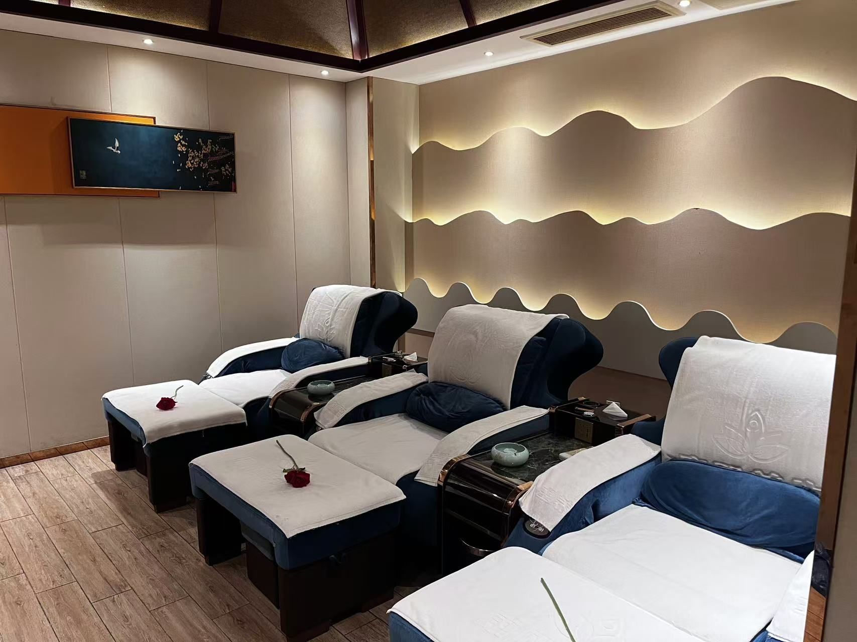 最新社会调查揭秘足疗圈牌是什么意思和使用方法——资深行内人全面拆解玩法与避坑指南