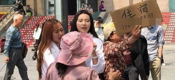 济南小巷子招客的在哪里