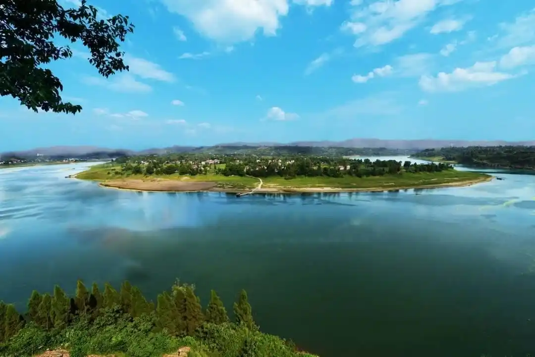 近日曝光的,达州白天哪有站小巷的，这些地方真的安全吗？