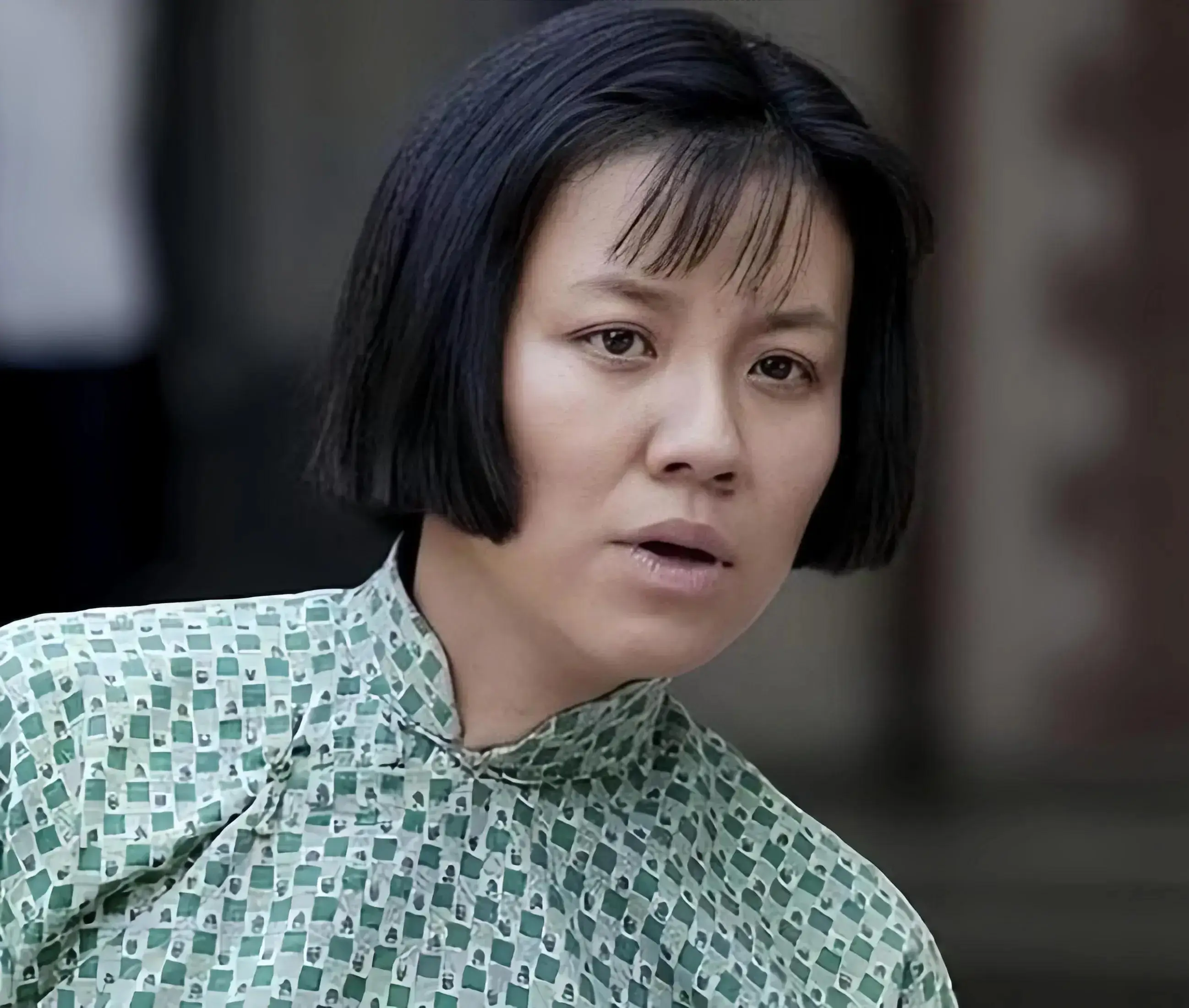 谁在抛弃中年女演员？...