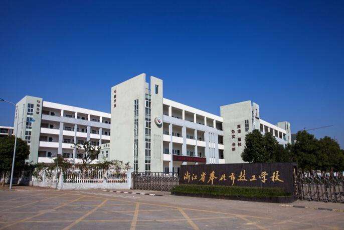 老河口职校400元随叫随到