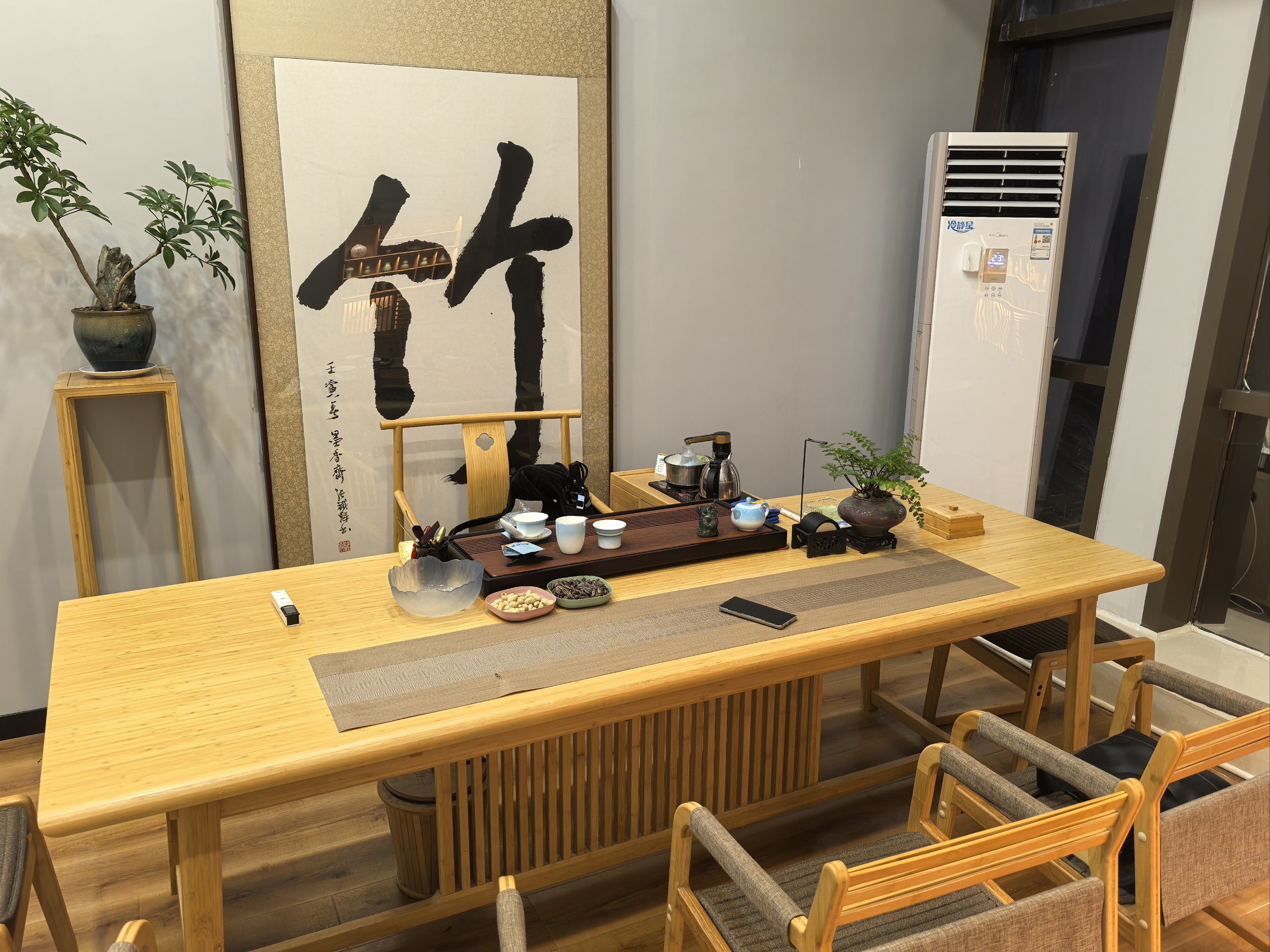 根据权威统计数据显示：离我最近的茶室在哪里可以找到安静又实惠的？