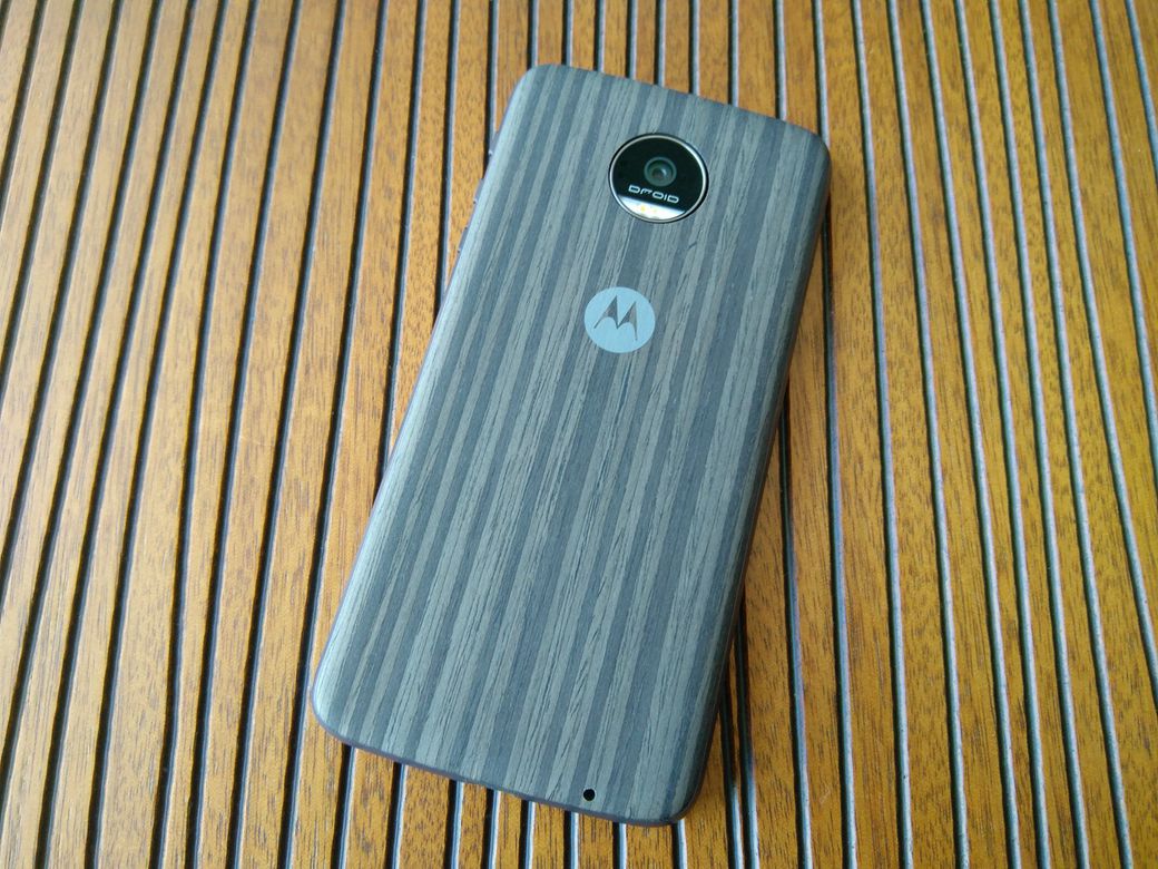 MotoZ实体按键解析 模块化手机值得买吗