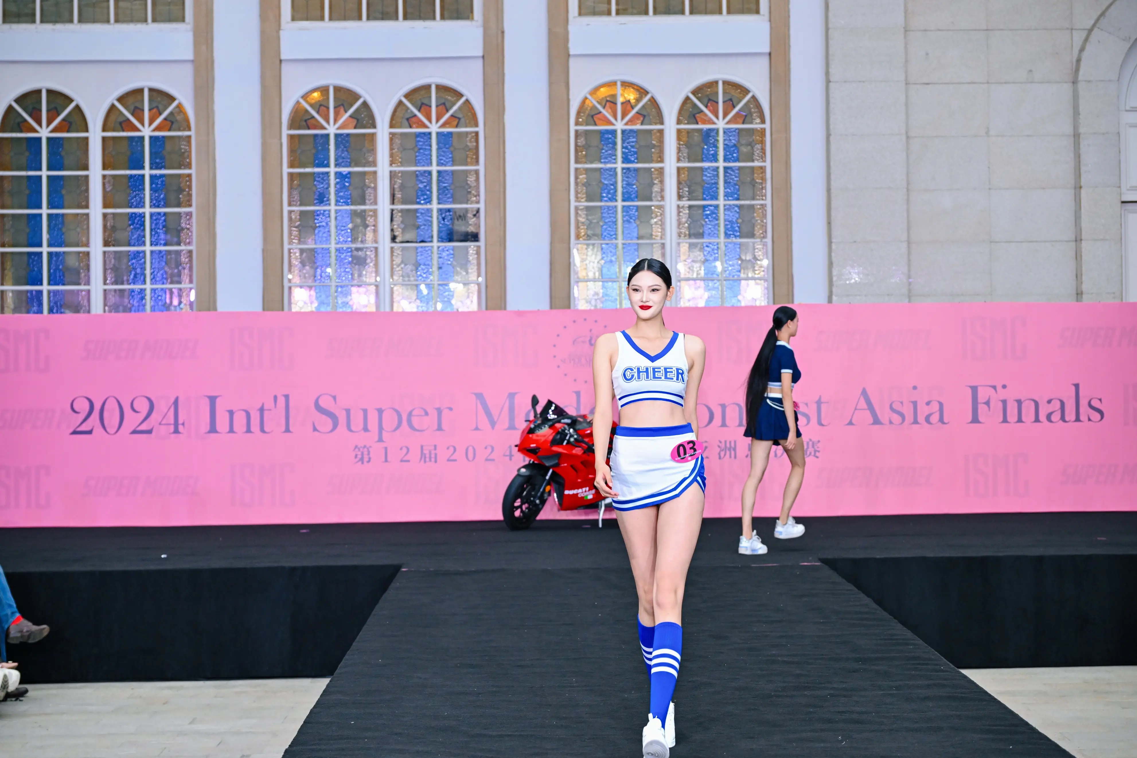 中山商务模特高端外围