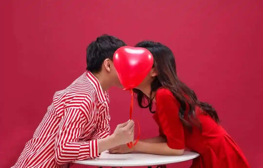 乌鲁木齐维族姑娘婚恋现状解析,传统与现代的碰撞与融合