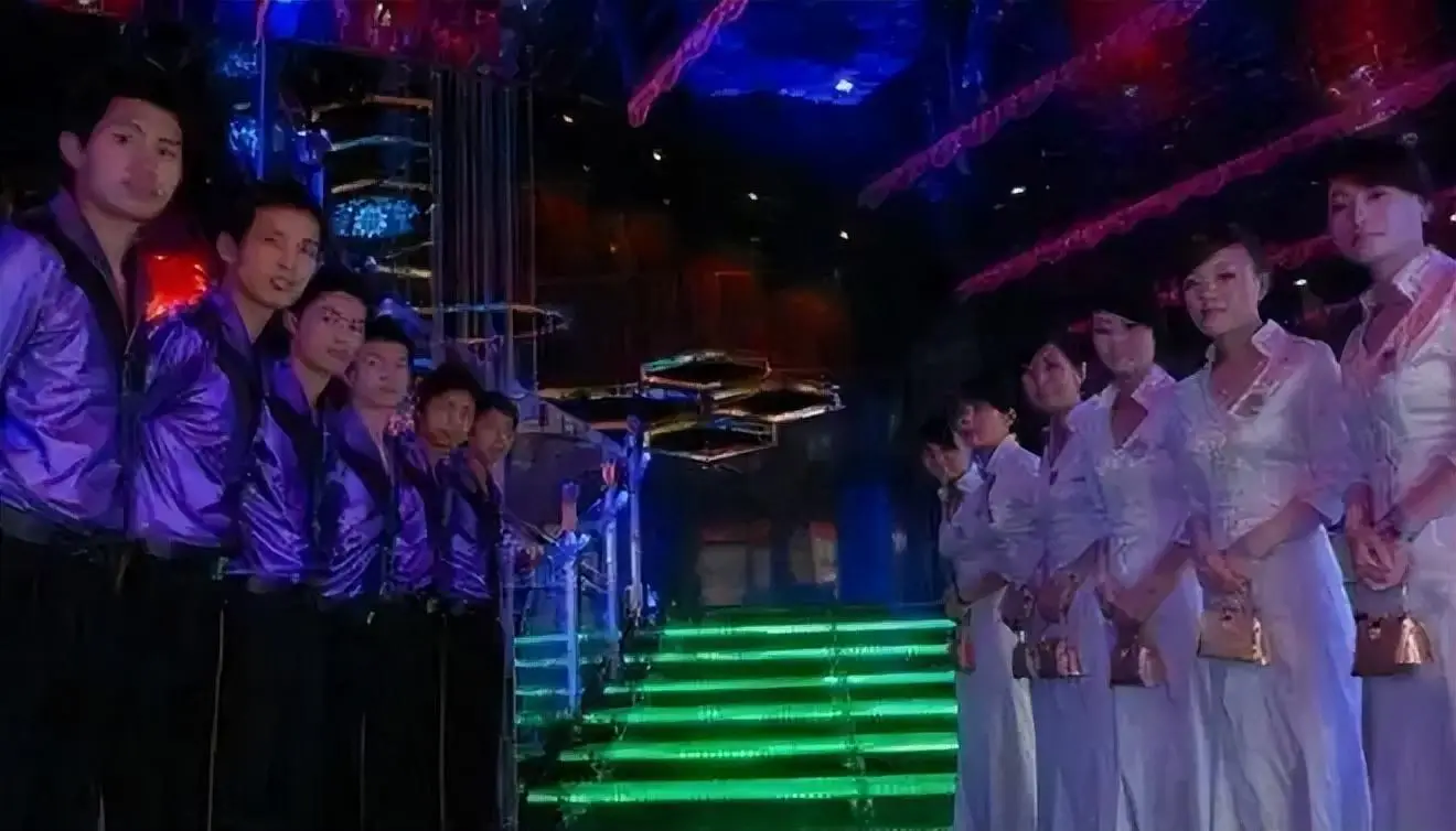 KTV陪侍人员夜间外出服务费用全解析：从定价逻辑到行业潜规则