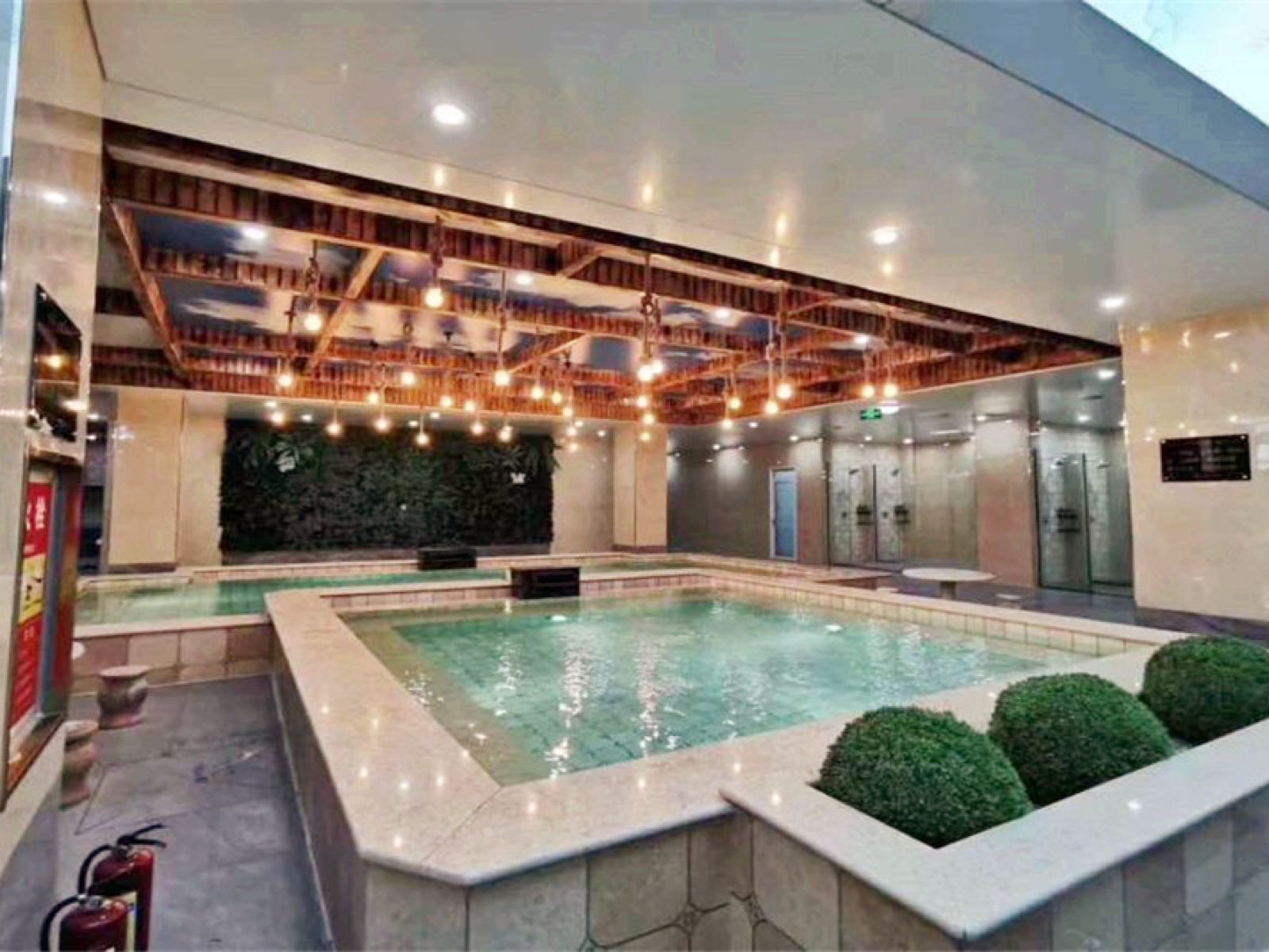 水汇是什么意思？洗澡按摩还是另有玄机？