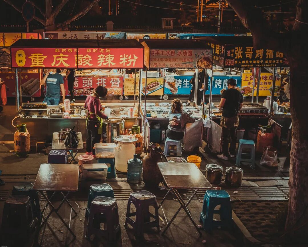 平凉哪里能找到最热闹的大街和美食街