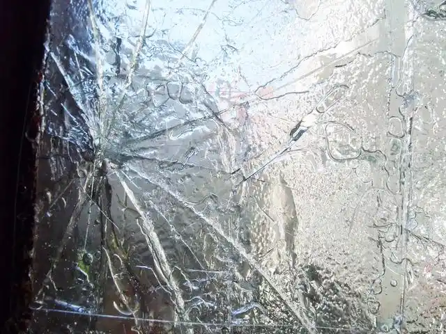 深夜水管爆裂怎么办？24小时上门服务成为城市生活新需求