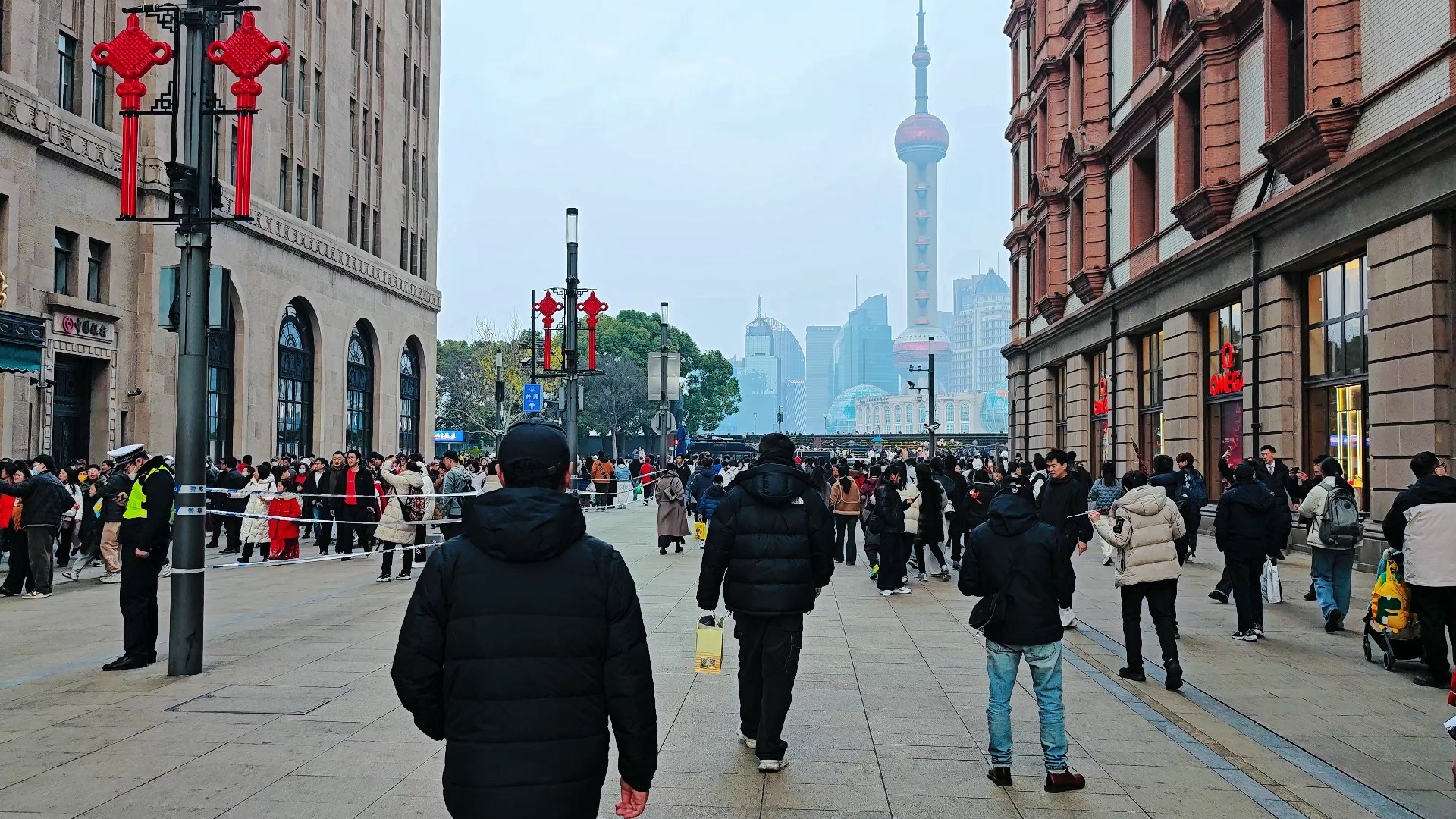 最新调查：芜湖哪有站小巷的步行街_真实位置实测_2025避坑攻略与隐藏玩法