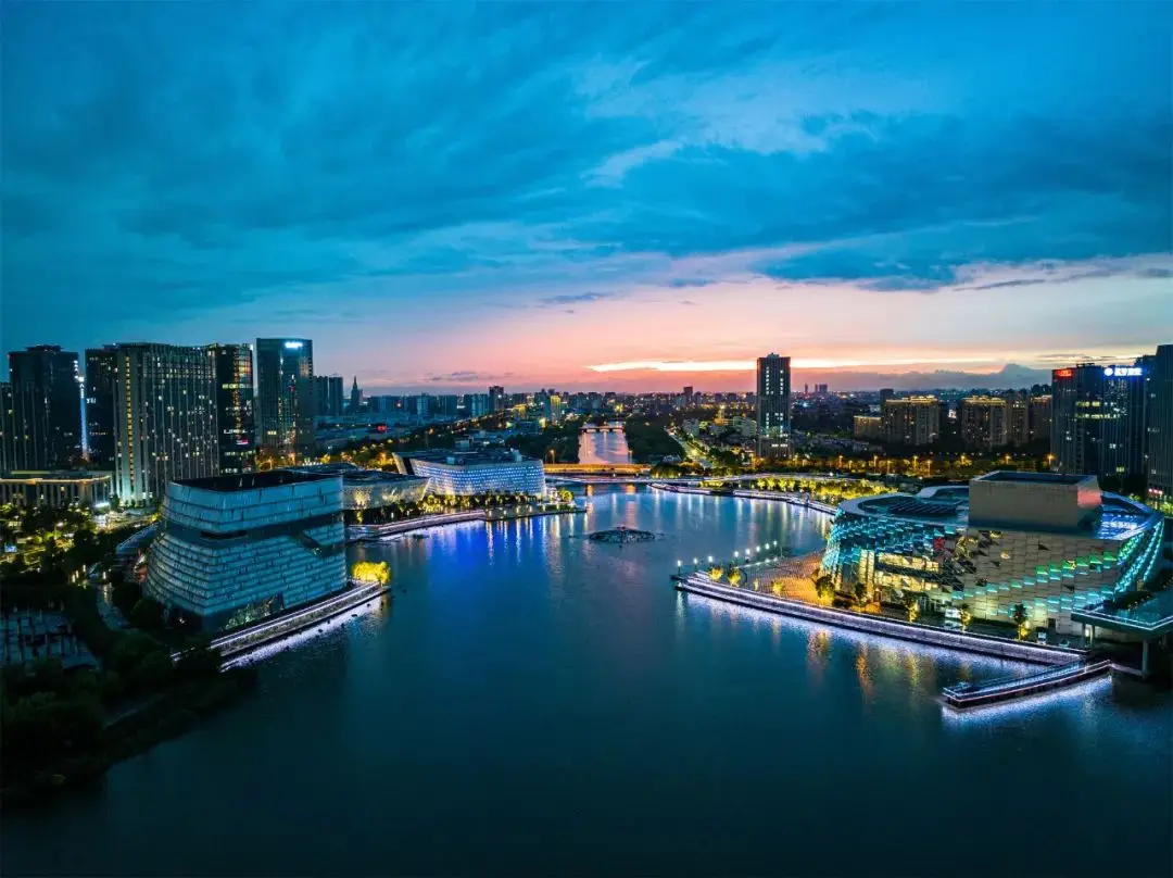 慈溪现状与周边出行及服务全面解析 慈溪现在别人怎么约到大学生