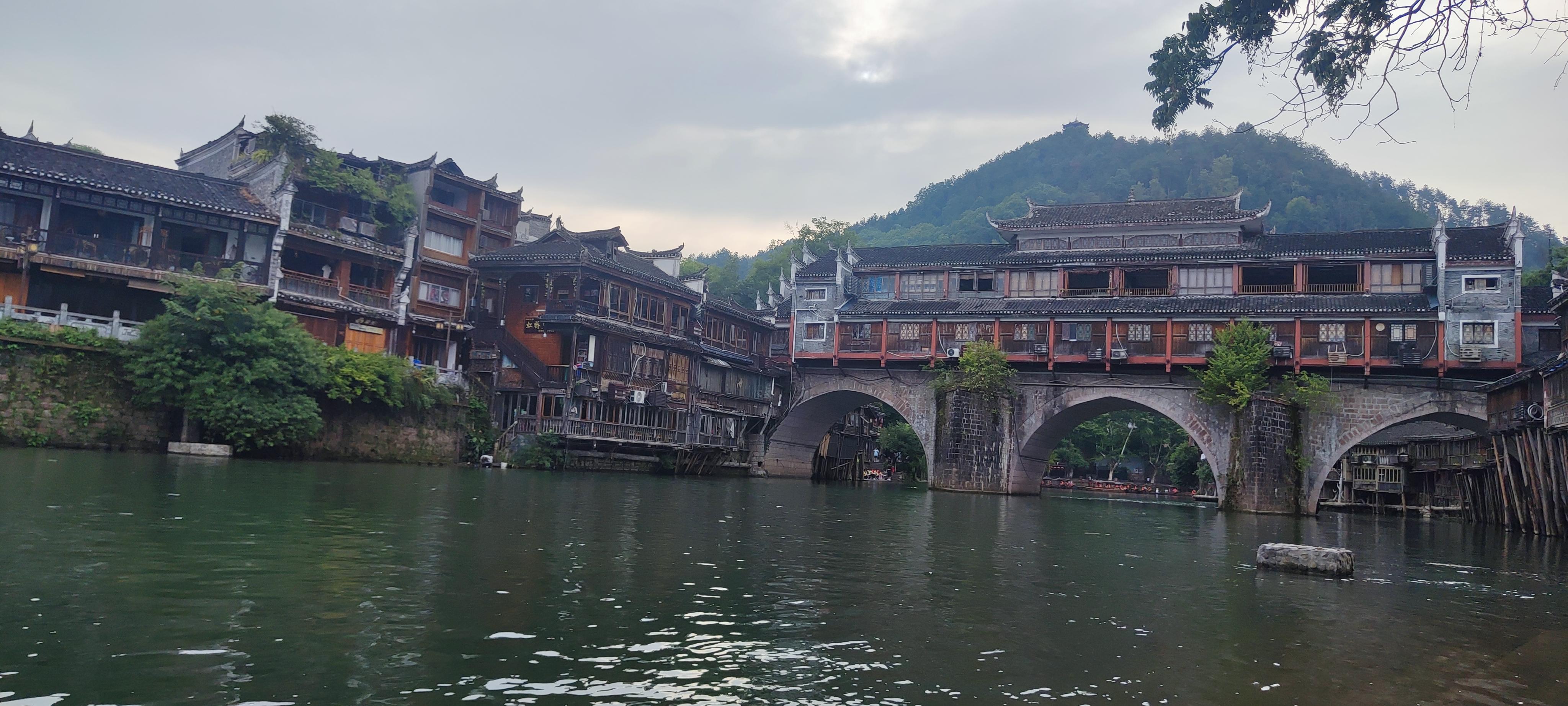 近期曝光的,建阳哪有站小巷的地方啊