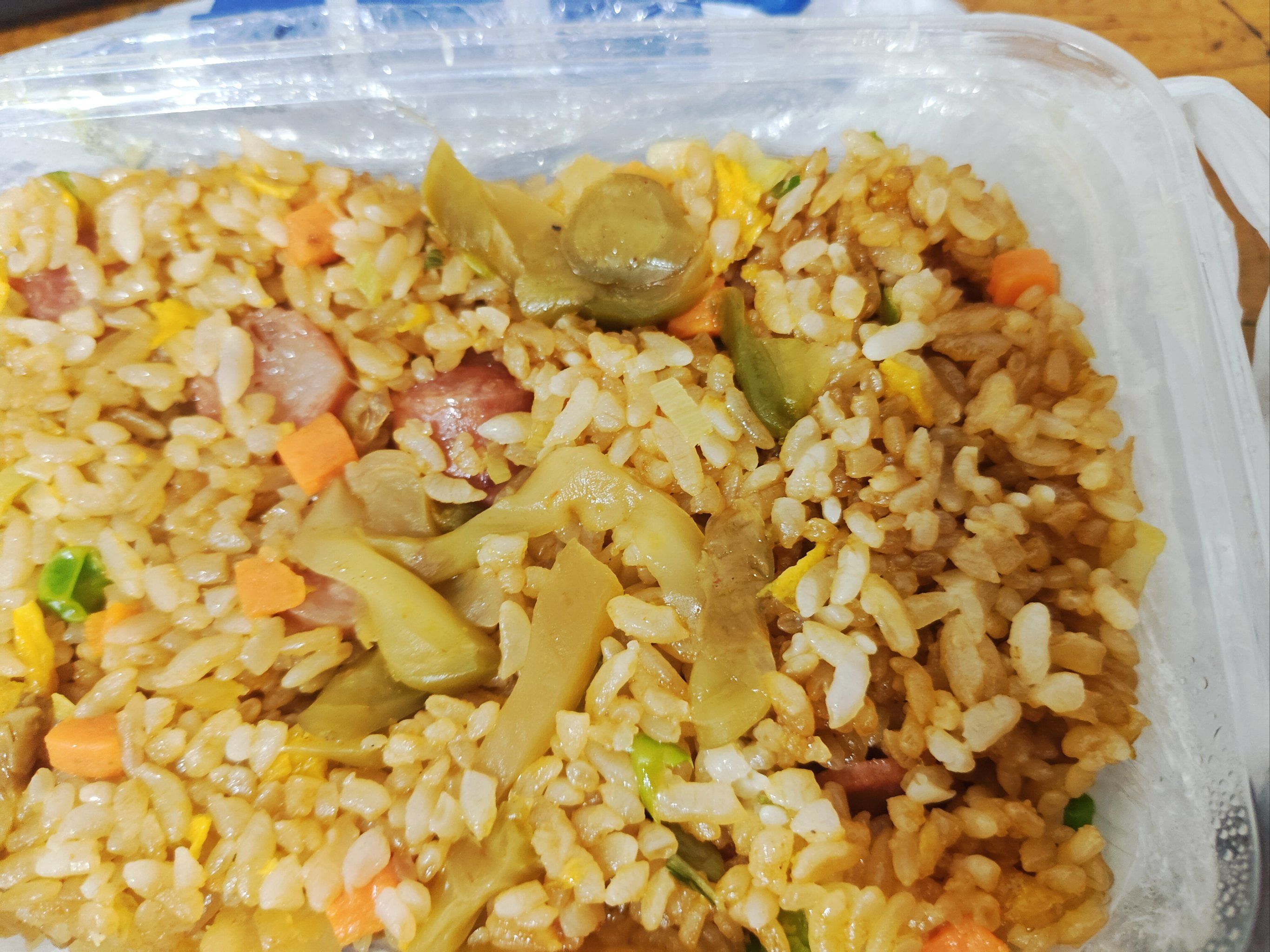 特写报道：快餐大全，你了解城市便捷美食背后的真实故事吗？