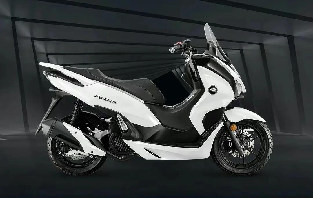 重庆五小区150号快餐街：钢盆碰撞出的市井交响诗——数字150的爱情和摩托车含义大揭秘