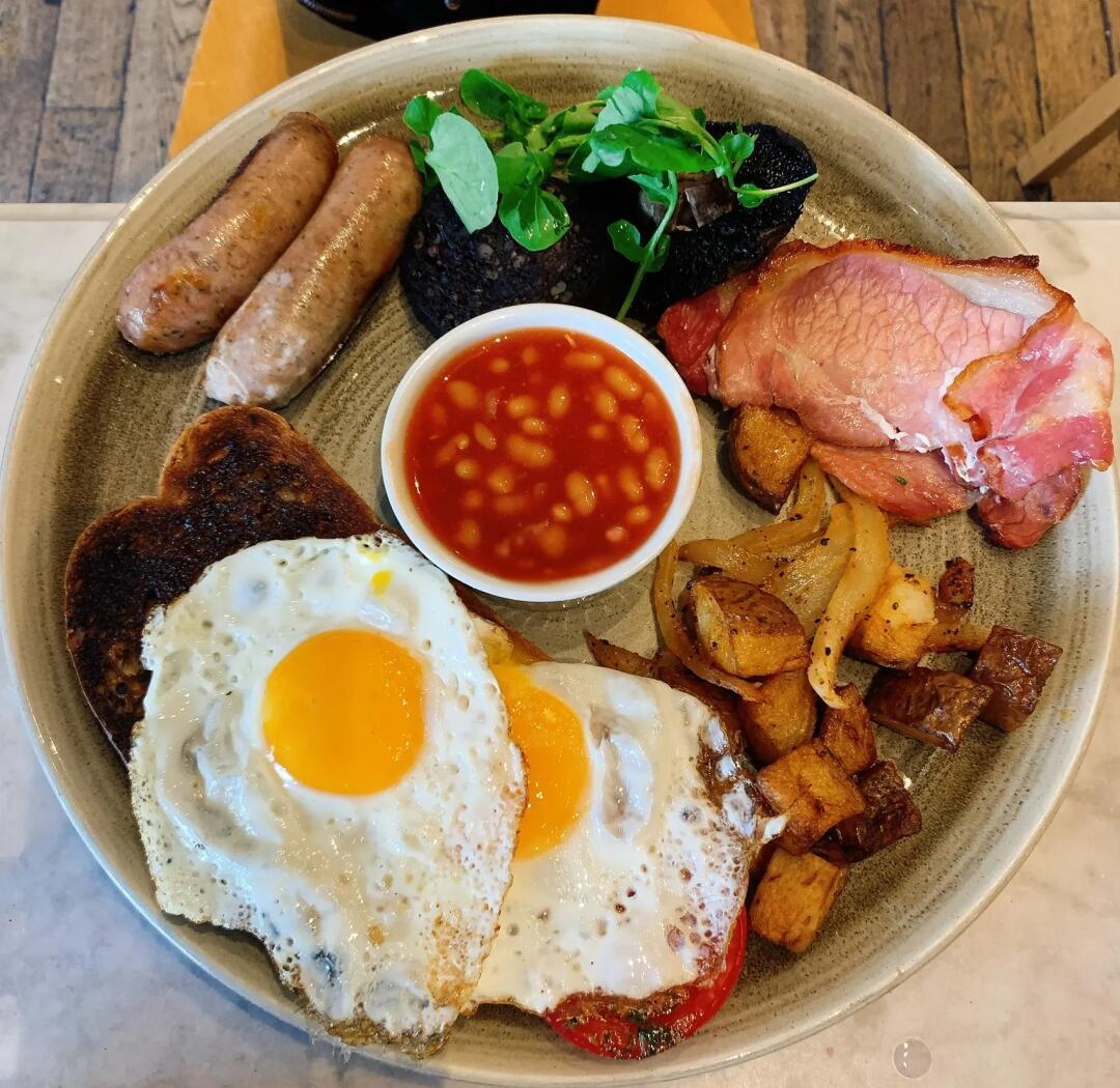 赤峰快餐与全餐及一条龙服务的差别解析，同时了解赤峰麦当劳加盟动态