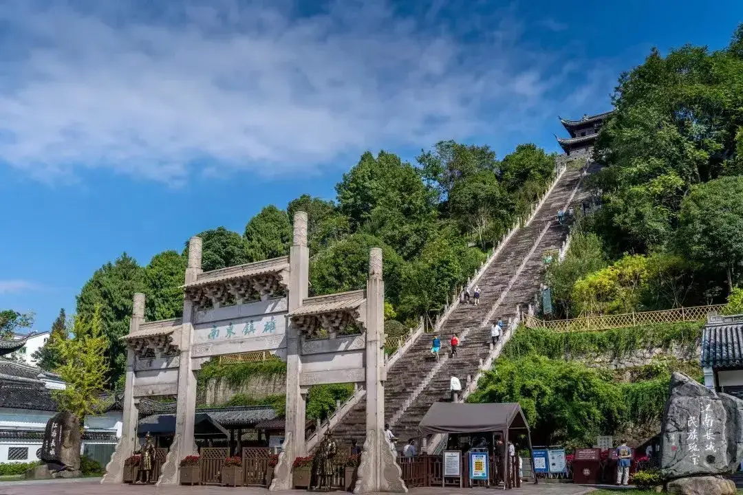 临海小巷子招客的在哪里