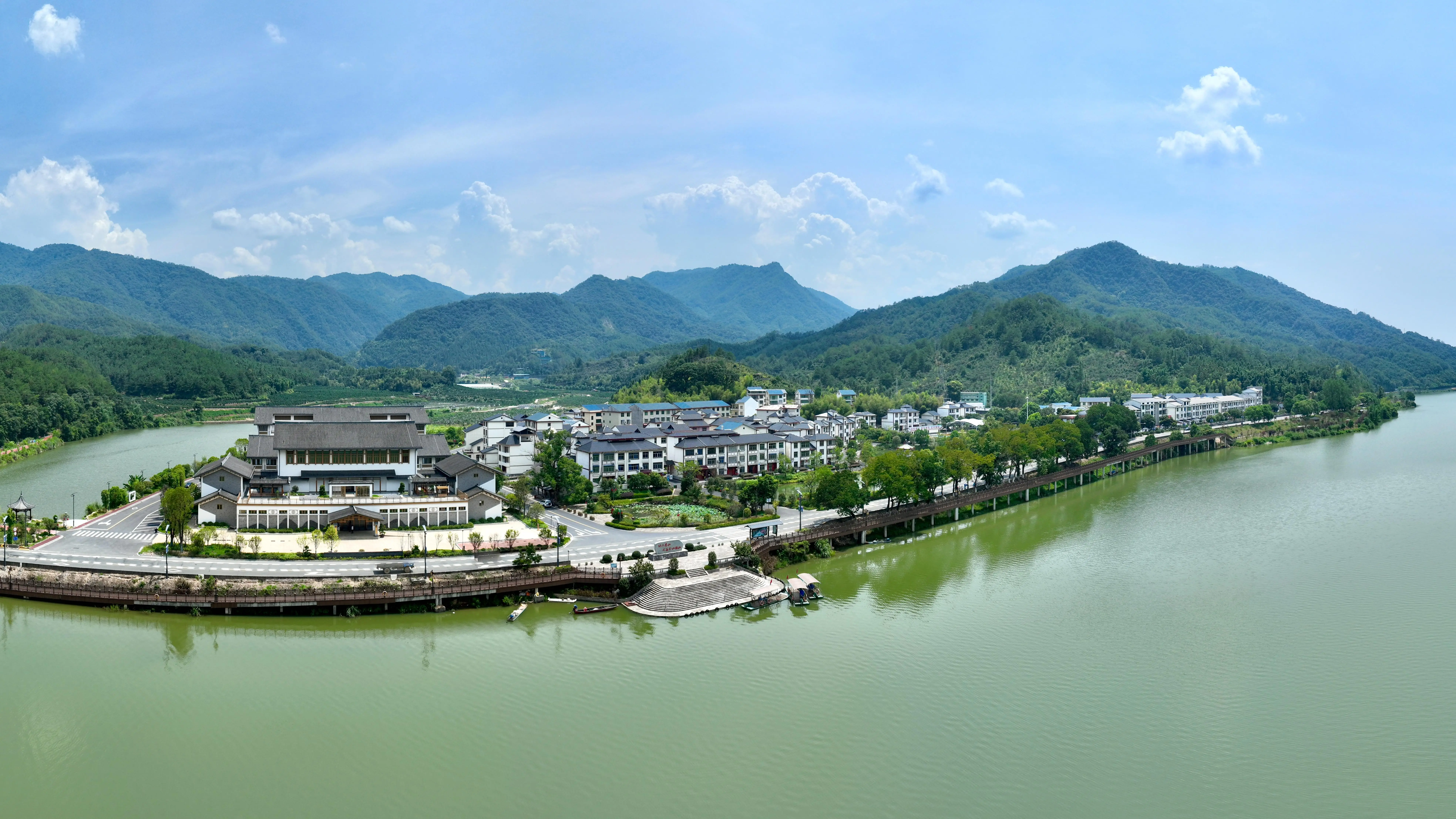 三明哪里有站大街的巷子或路边，详细路线及景点介绍