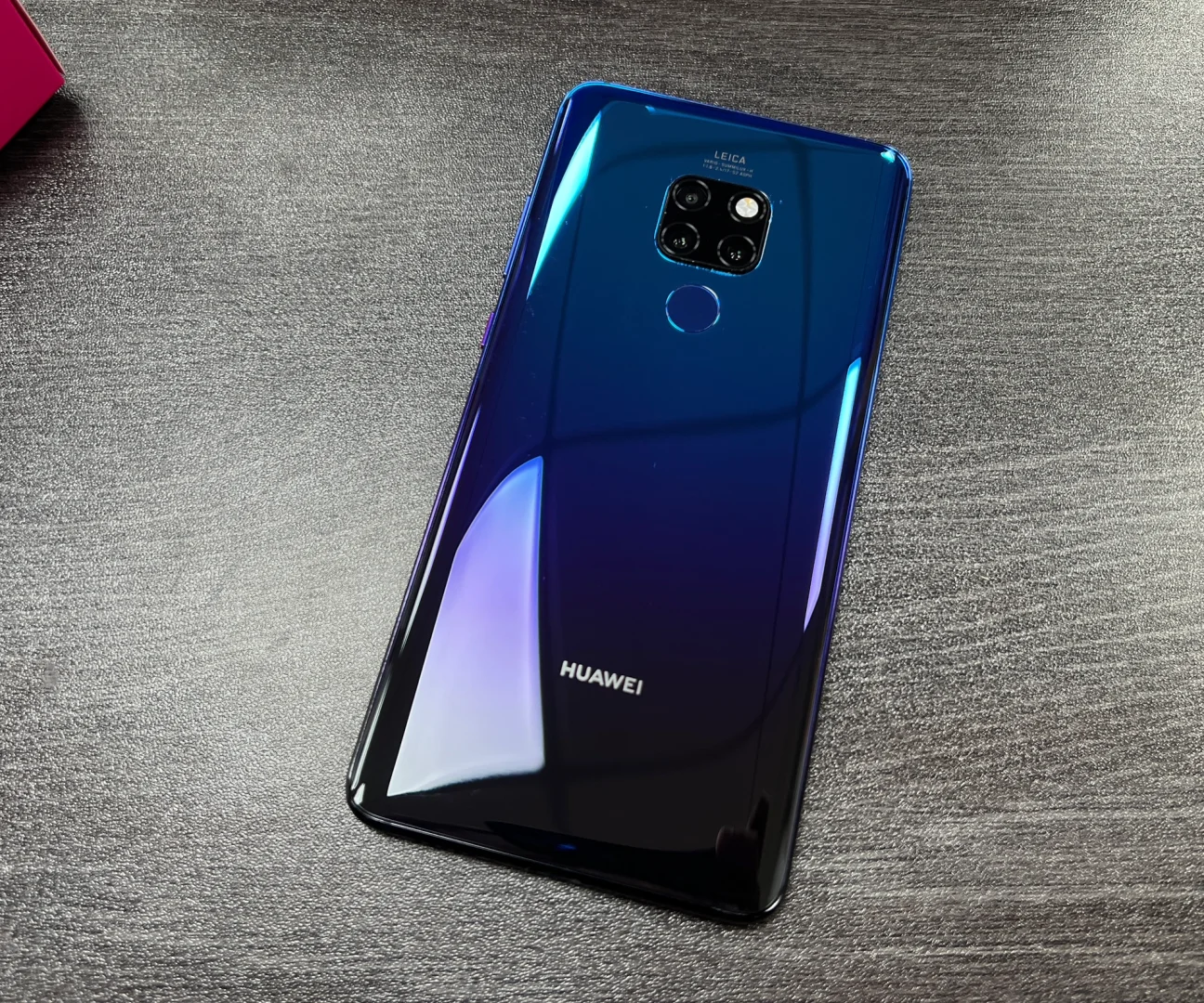 华为Mate20和Mate20Pro拍照区别 两款手机版本差异解析