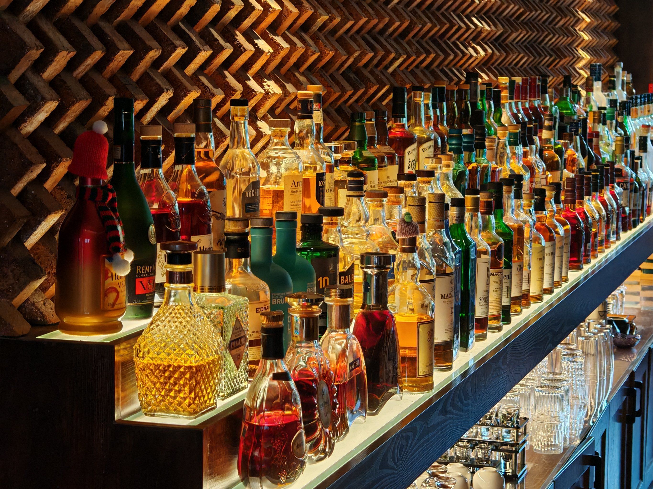 特稿：酒吧能否成功搭讪女生——「酒吧搭讪女生成功率」的真实解析