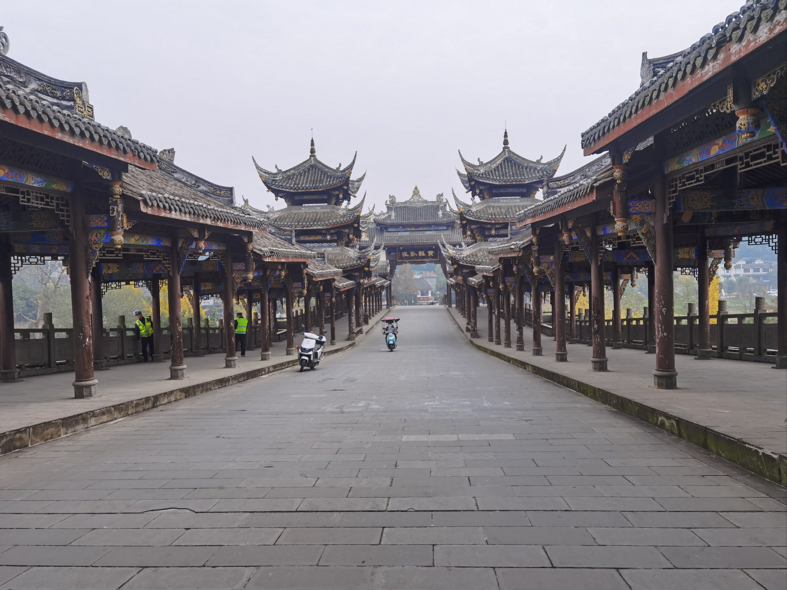 从舷梯到廊桥：解密航空服务链上的128个细节触点