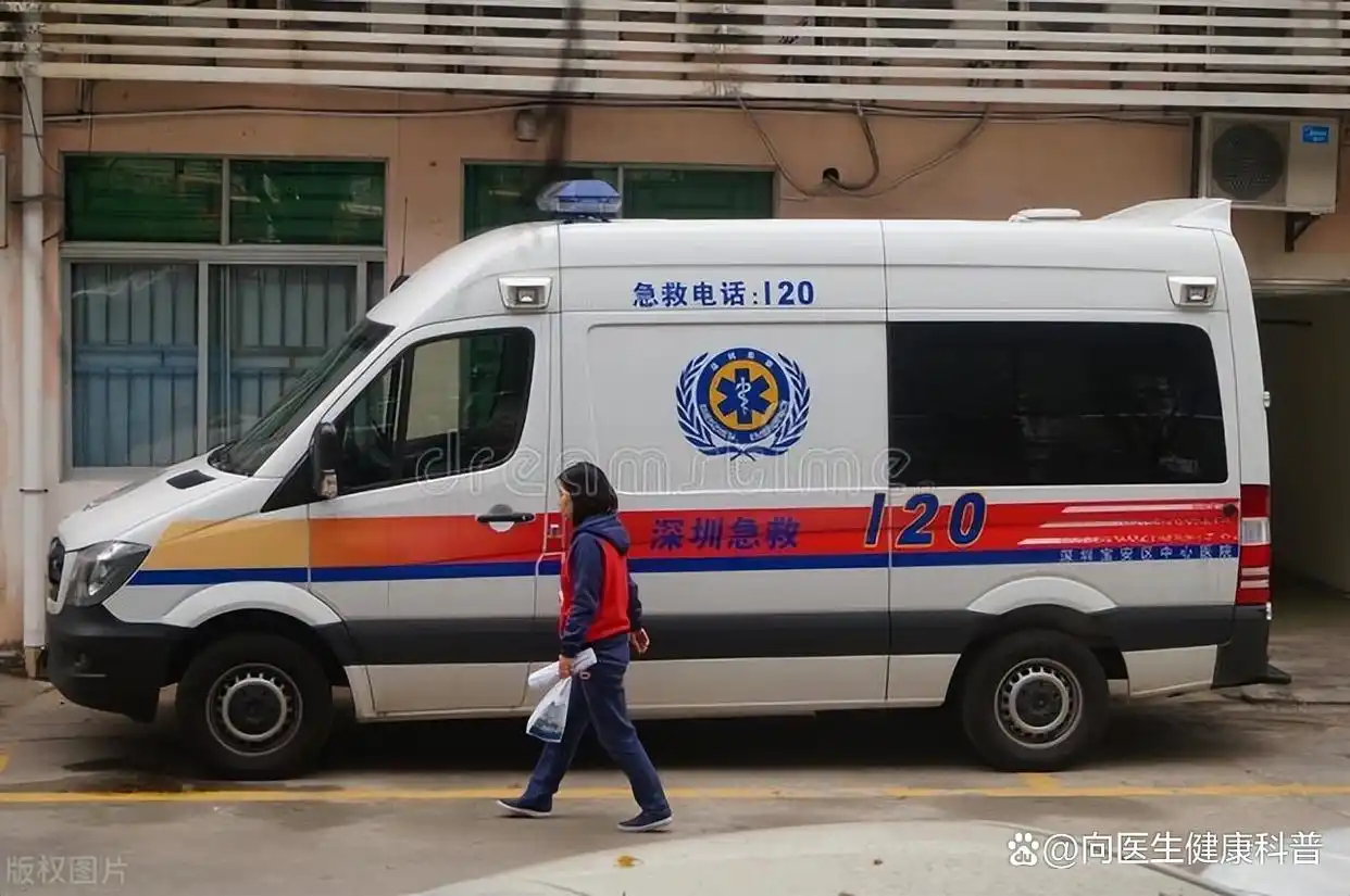 突发状况揭秘：昆明官渡古镇小巷突发事件与应对全攻略🔥