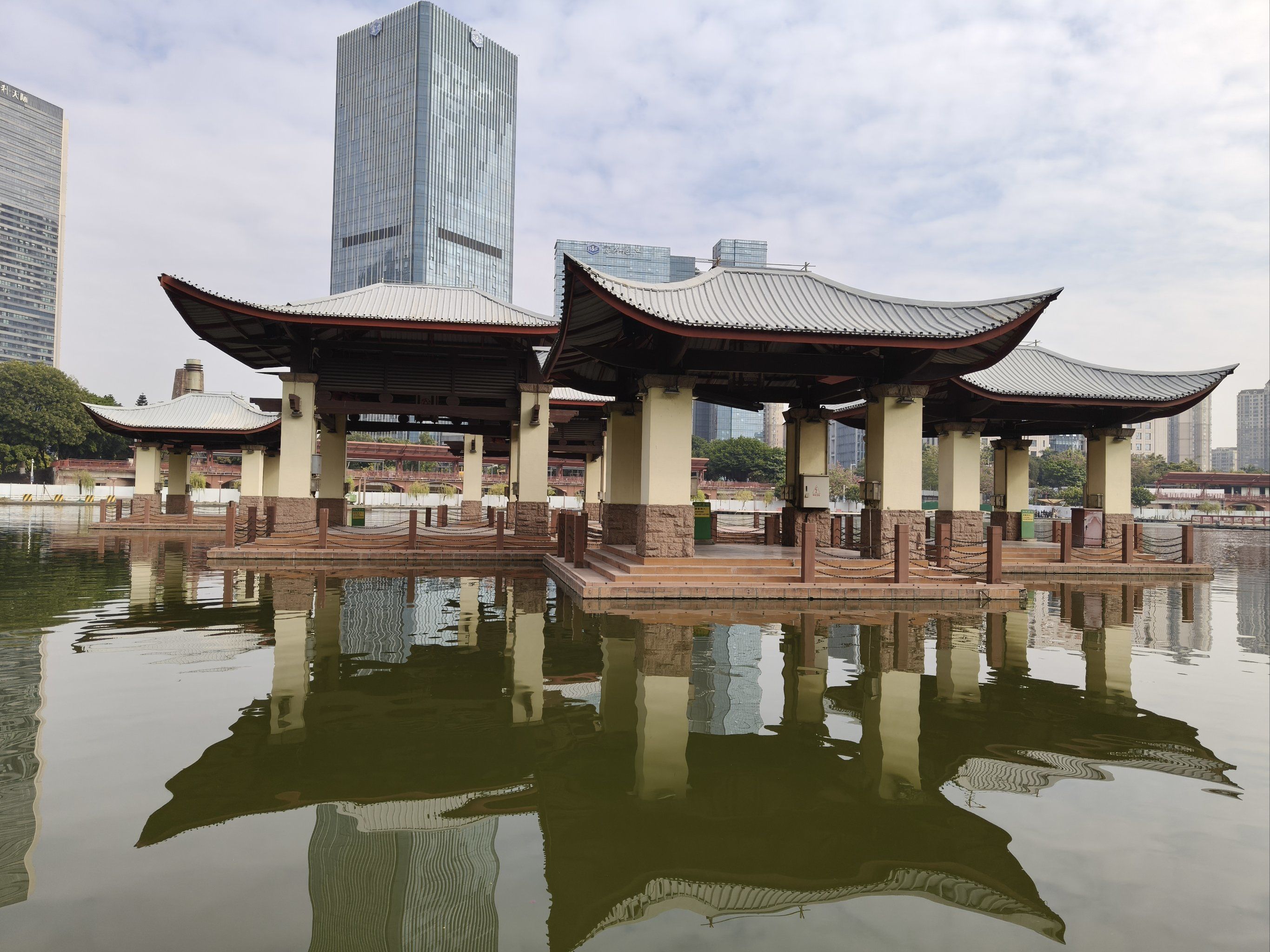 爆炸性新闻：广佛茶微信怎么加？2025最新添加方式与避坑指南