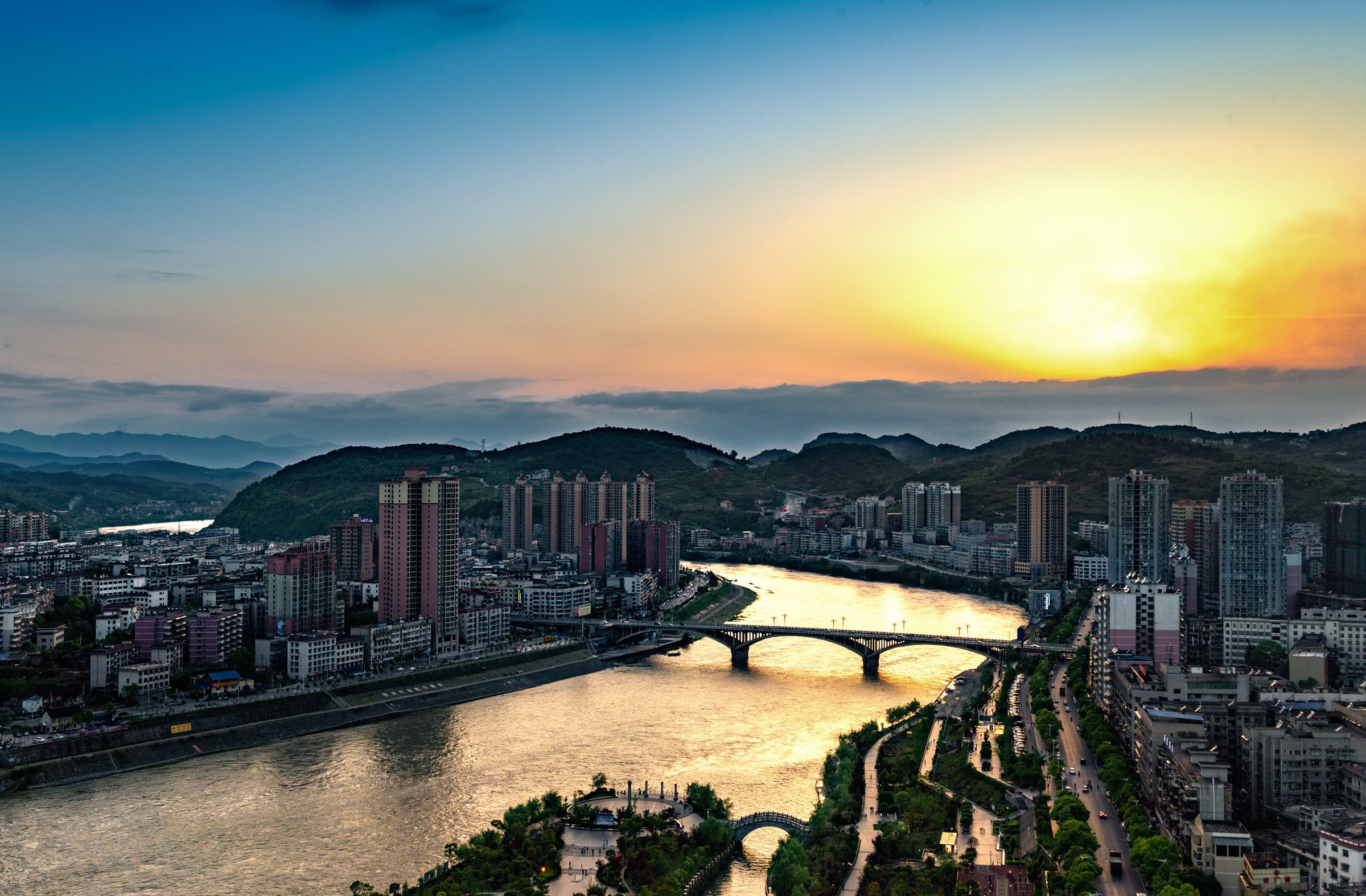 冷水江全国空降模特经纪人——冷水江城市风貌探秘