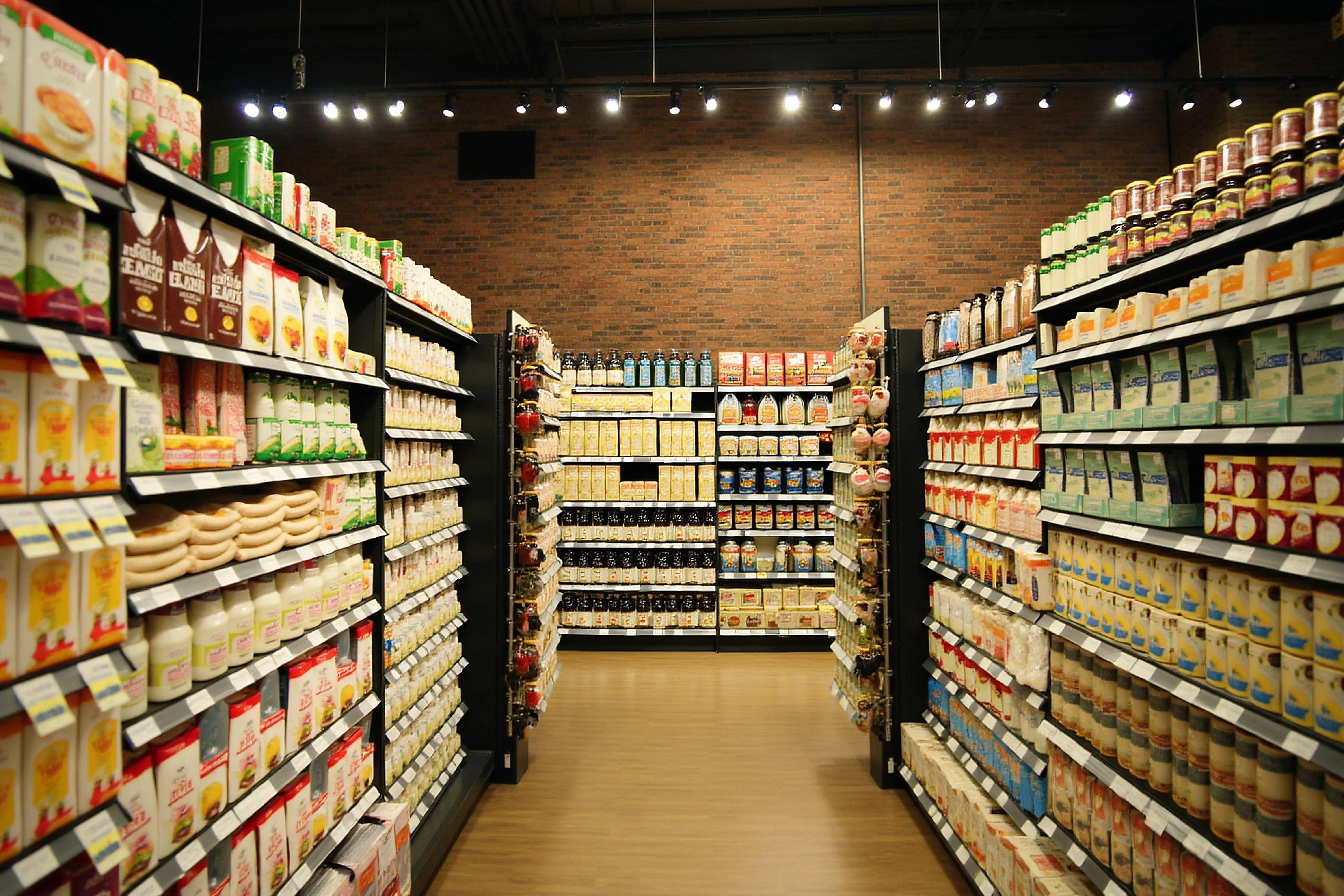 扫二维码叫小妹：数字时代的亲密关系便利店小县城开个便利店多少钱