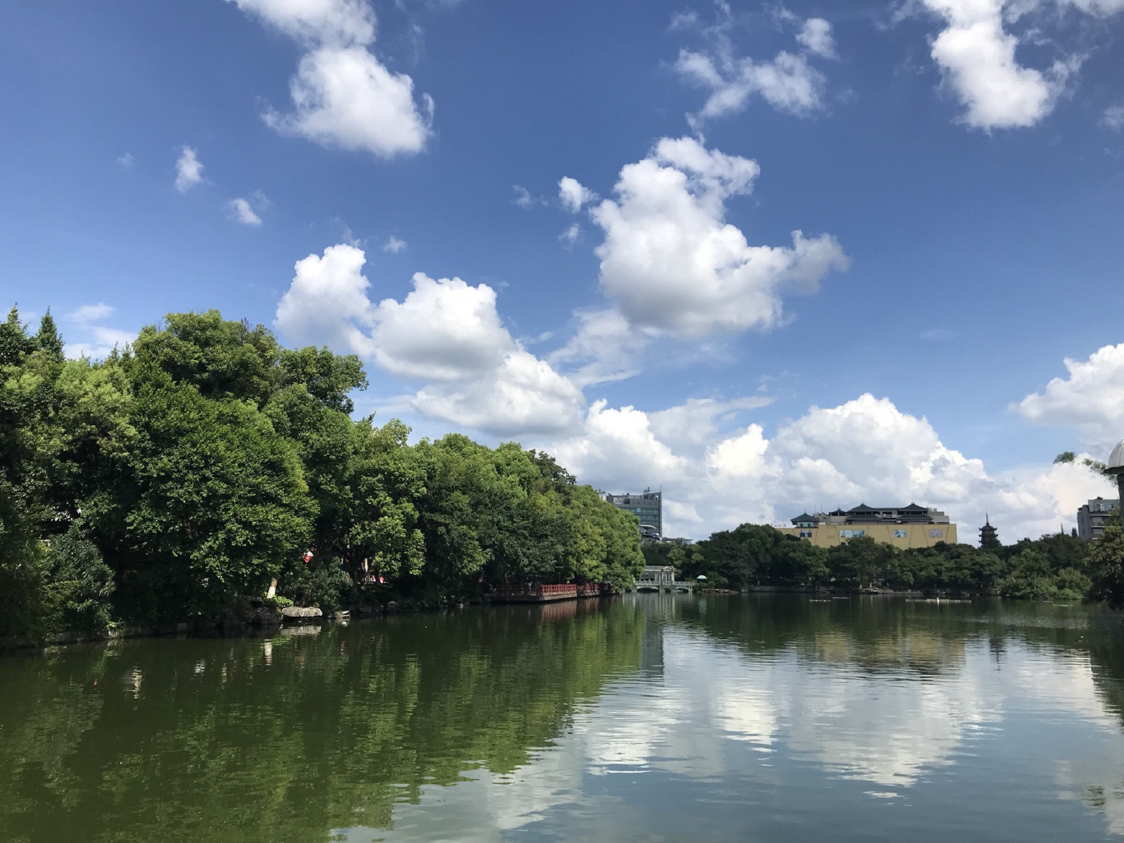 200元4小时周边消费指南，如何用有限预算解锁超值体验