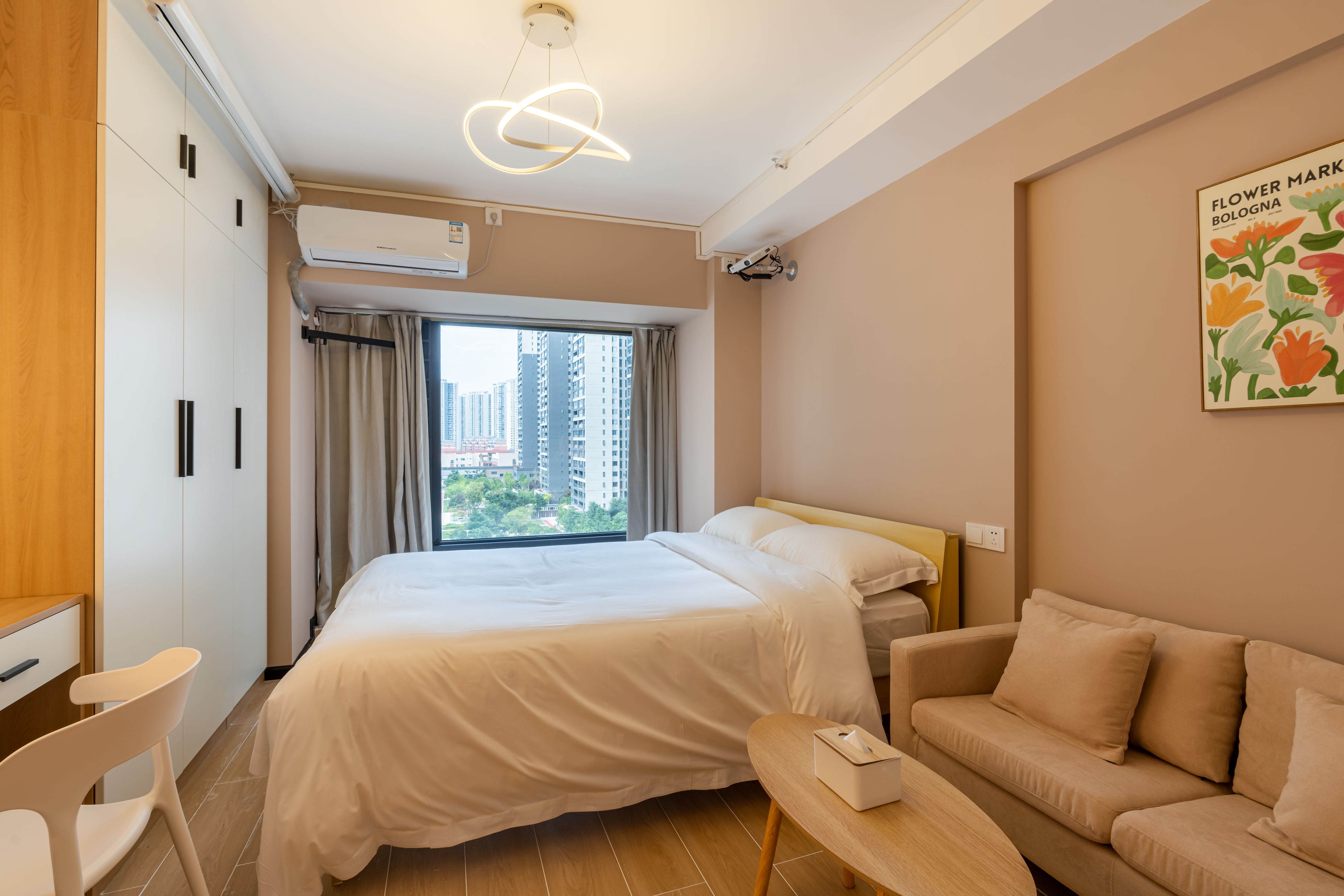 追踪动态：少数民族女生住宿真的要花大钱吗？2024年费用构成与省50%的避坑技巧