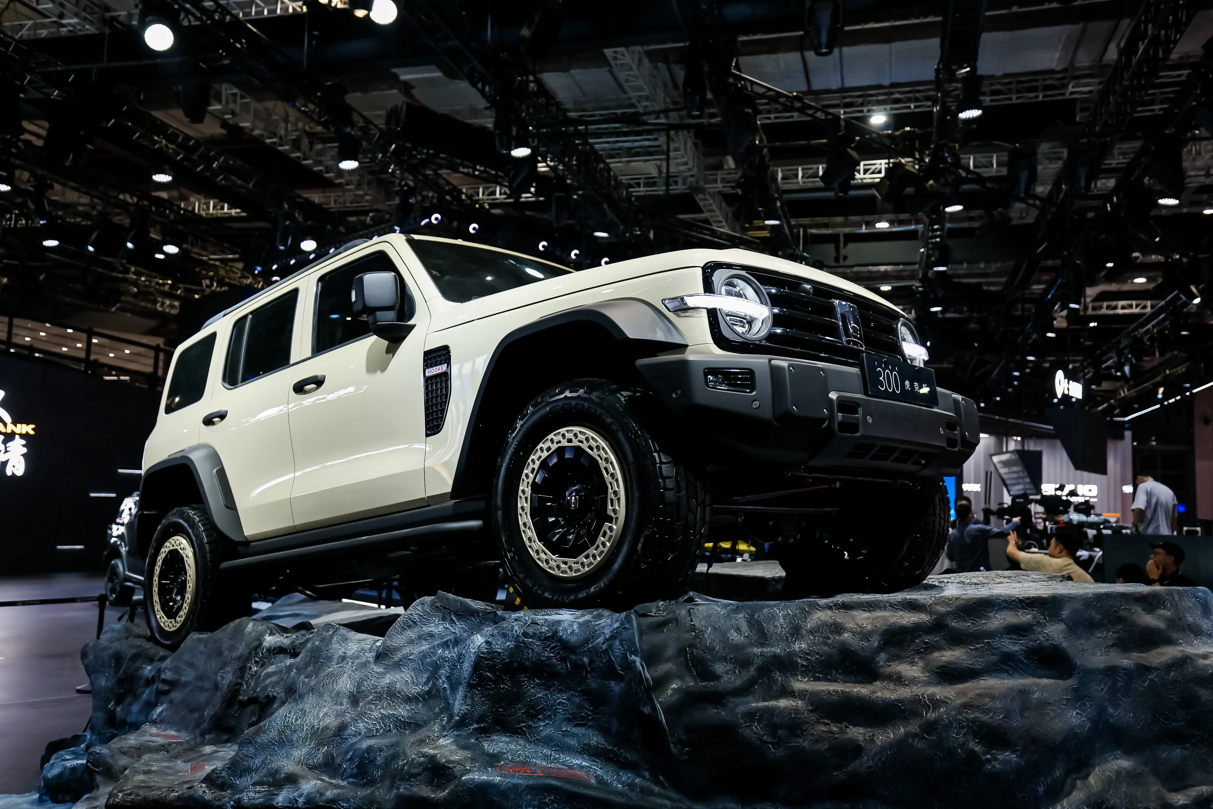 300块4小时QQ服务到底值不值？