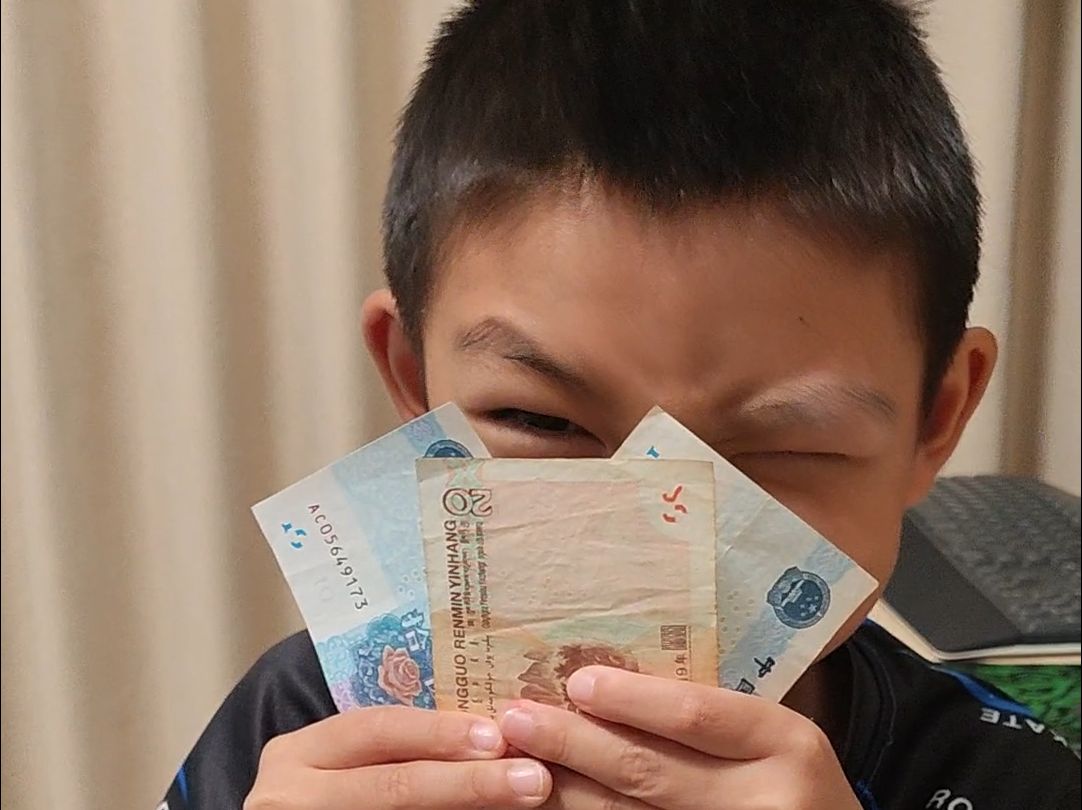 初中生一小时50元：教育投资还是过度消费？