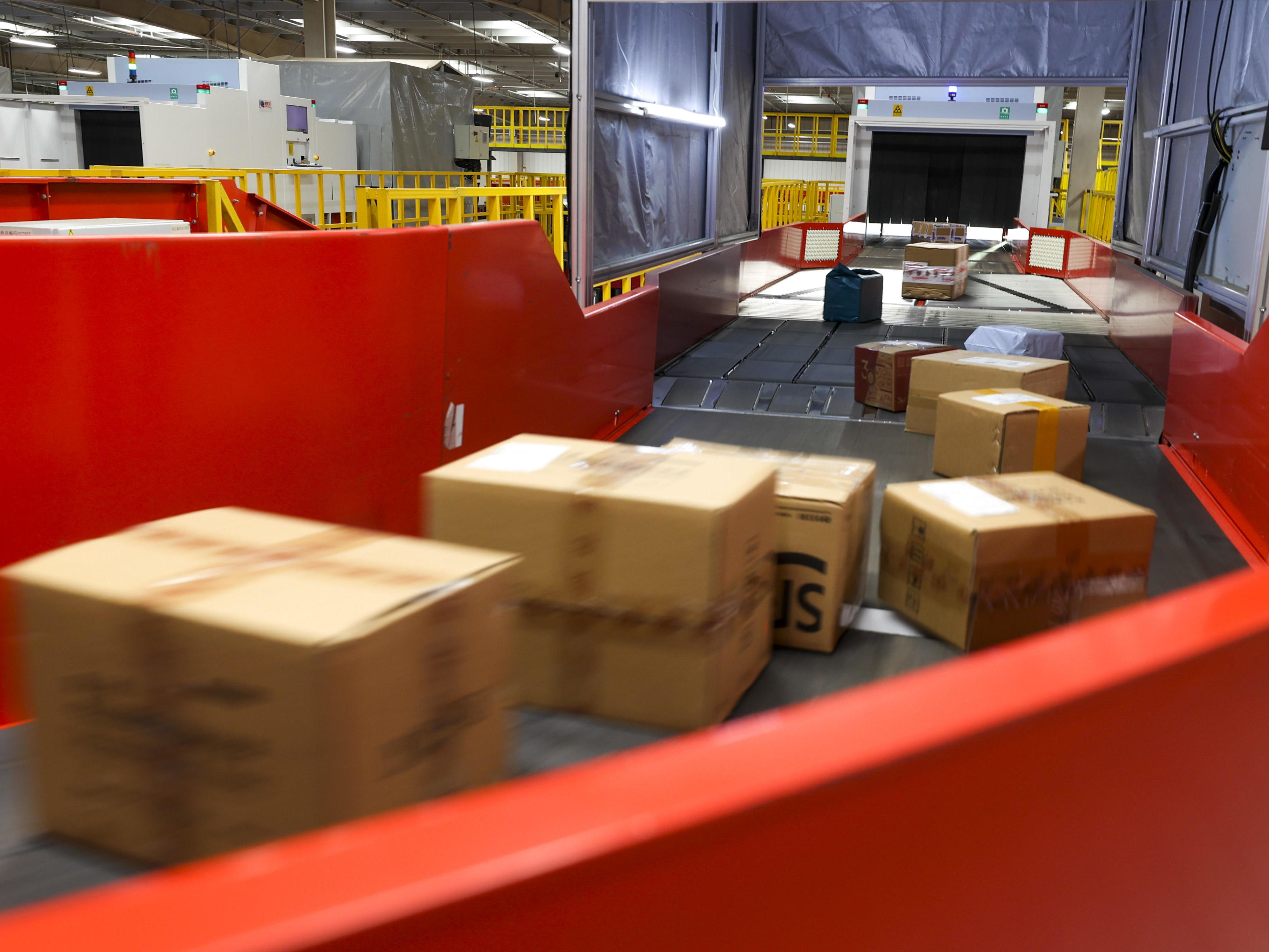 3公里生活圈的财富密码：同城快约上门服务App深度运营指南