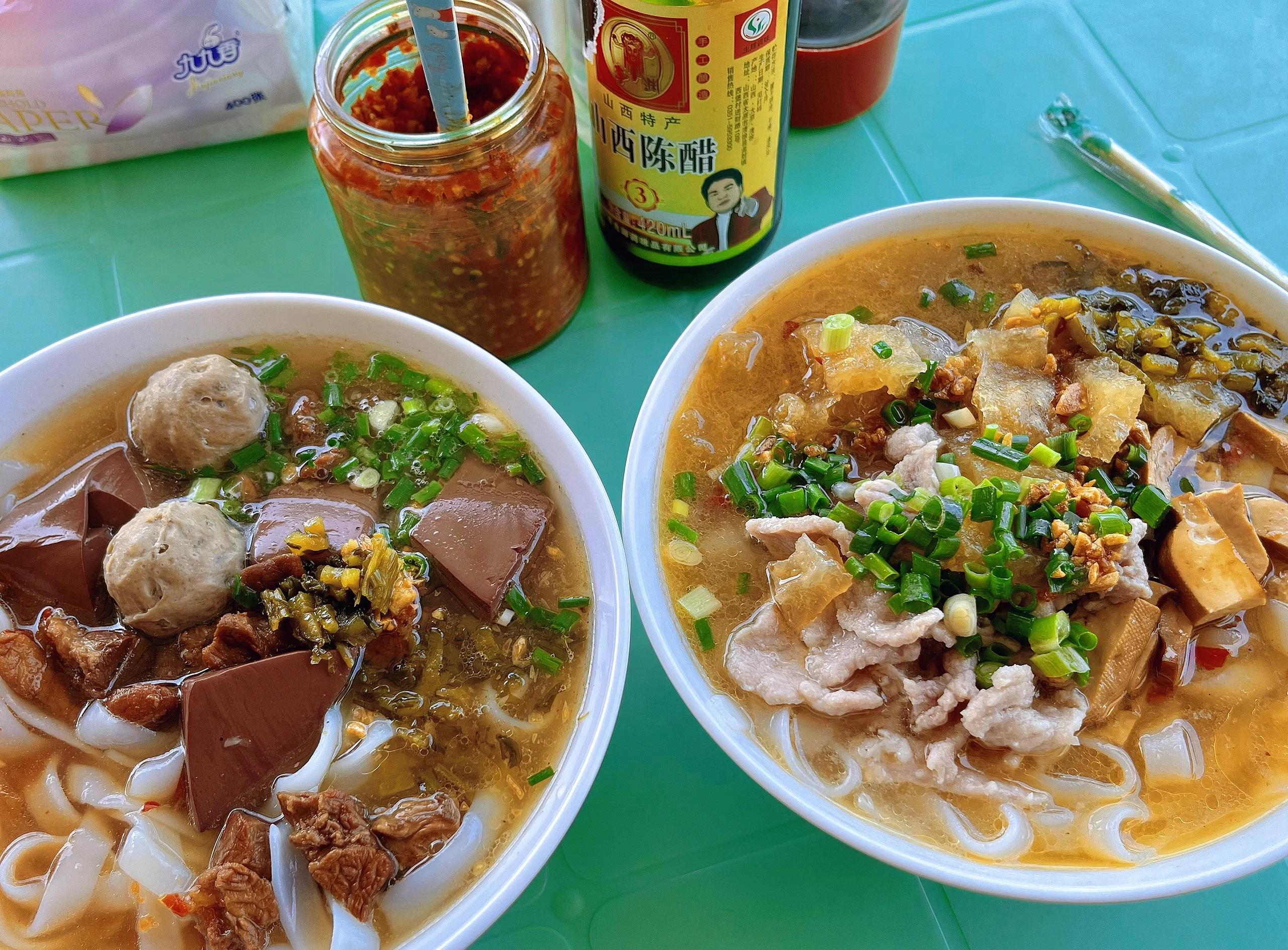 白城小粉灯一条街