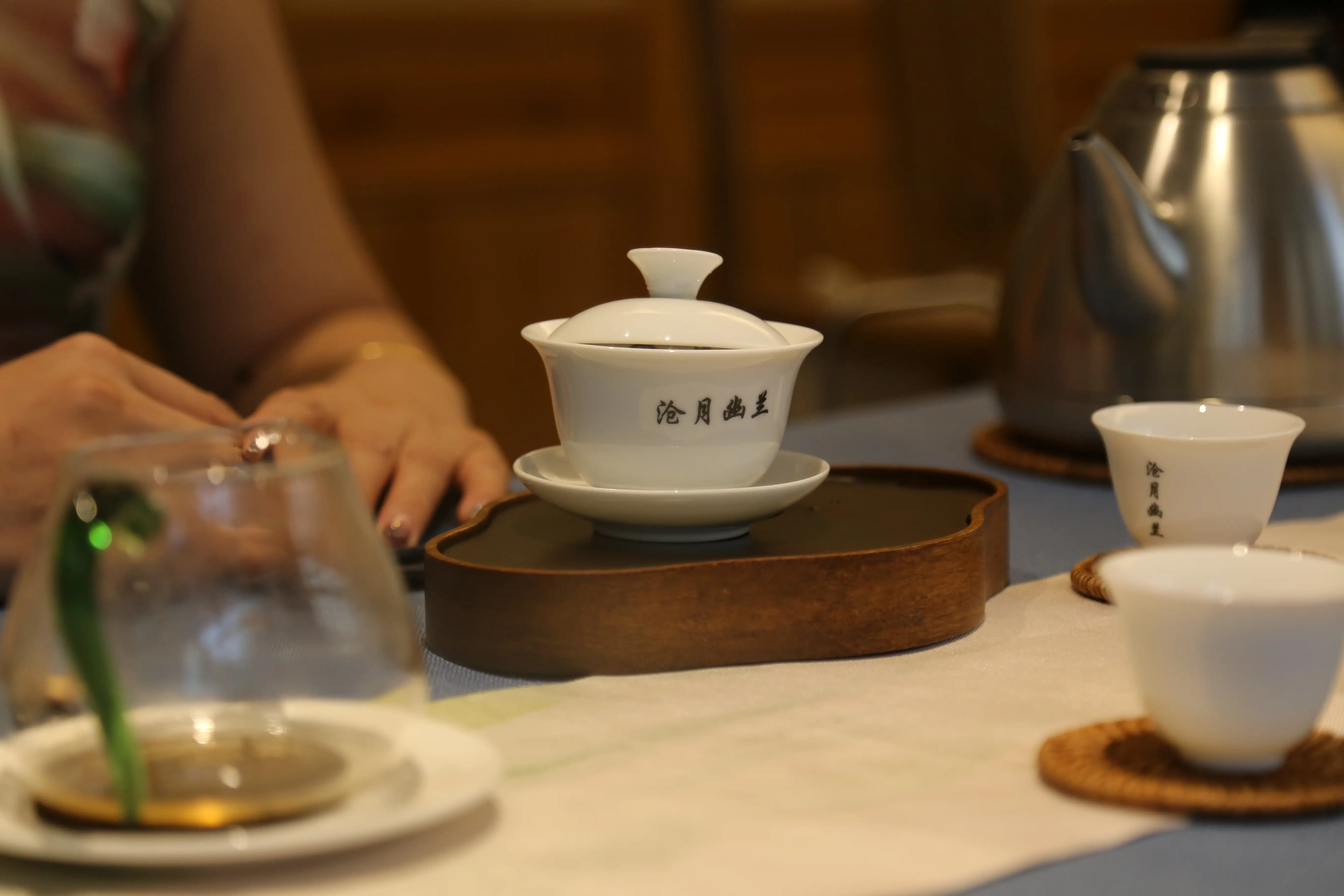 在家泡茶总翻车？专业茶艺师上门省60%学习成本