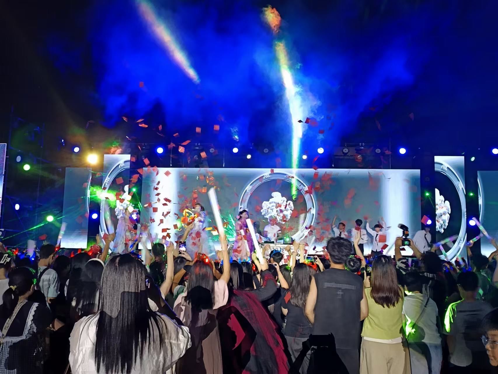 目击描述：173少妇SPA推油被成功拿下：全程真实体验与深度避坑指南